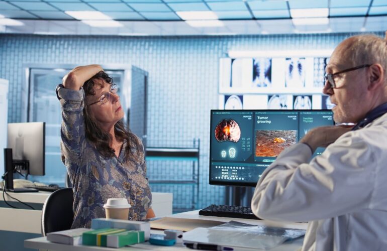 Algoloji Nedir? Omurga Ağrılarında Ameliyatsız Ağrı Tedavisi